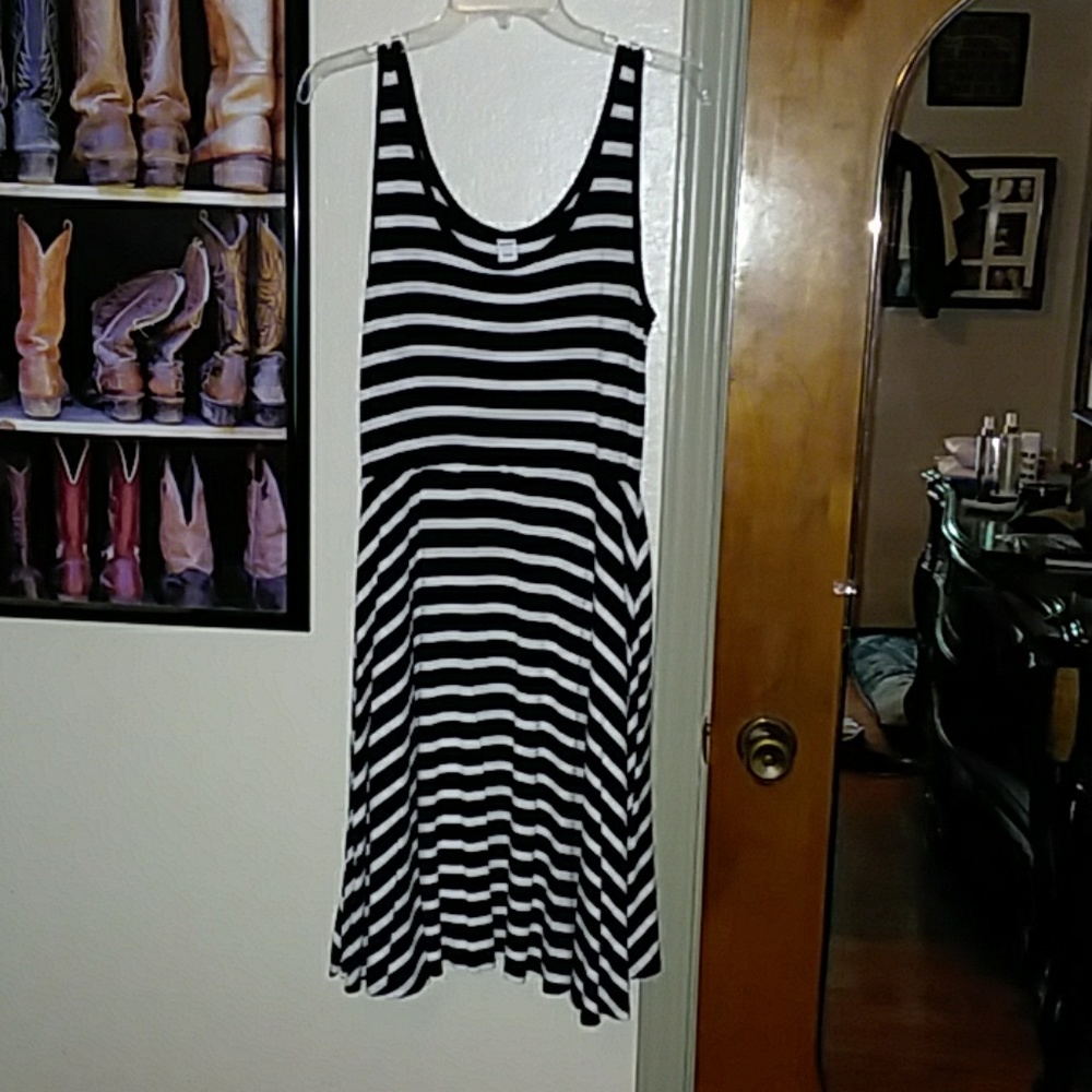 Old Navy Stripped Dress